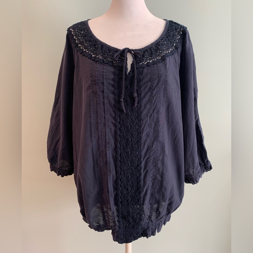 Crochet collar blouse